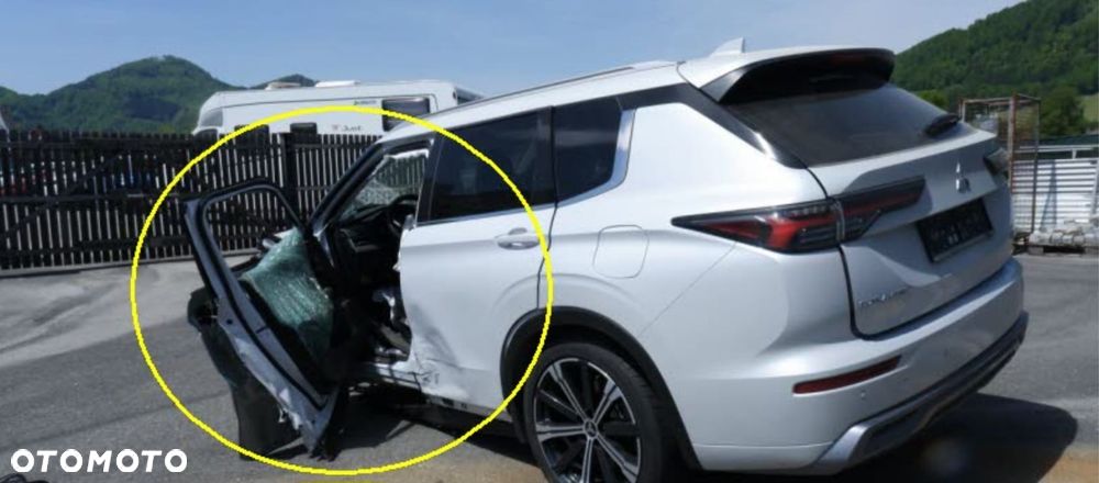 Mitsubishi Outlander - 5