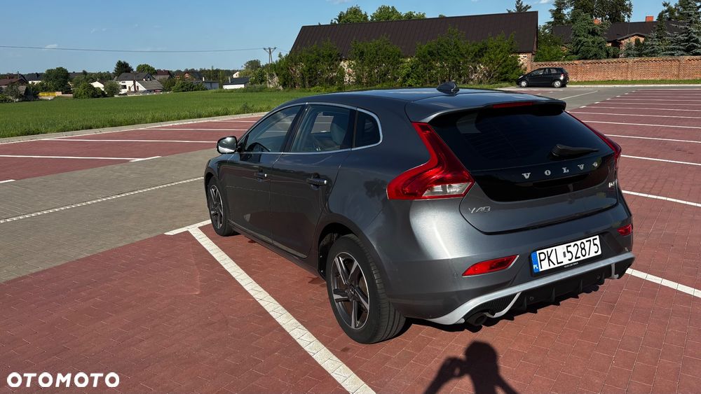 Volvo V40 D4 Drive-E Momentum - 1