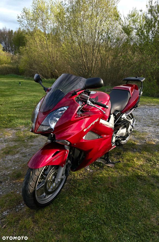 Honda VFR - 1