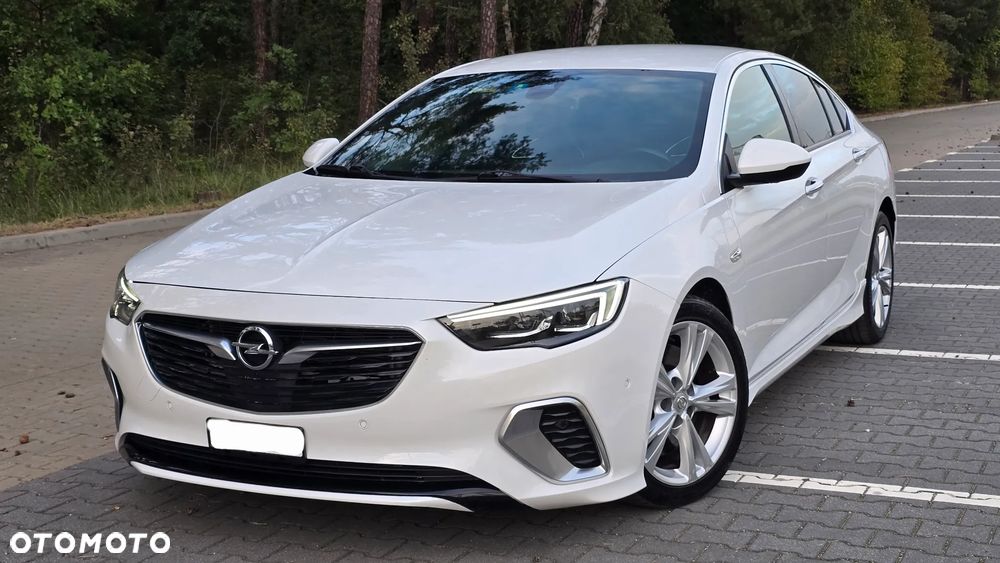 Opel Insignia 2.0 T 4x4 GSi S&S - 2