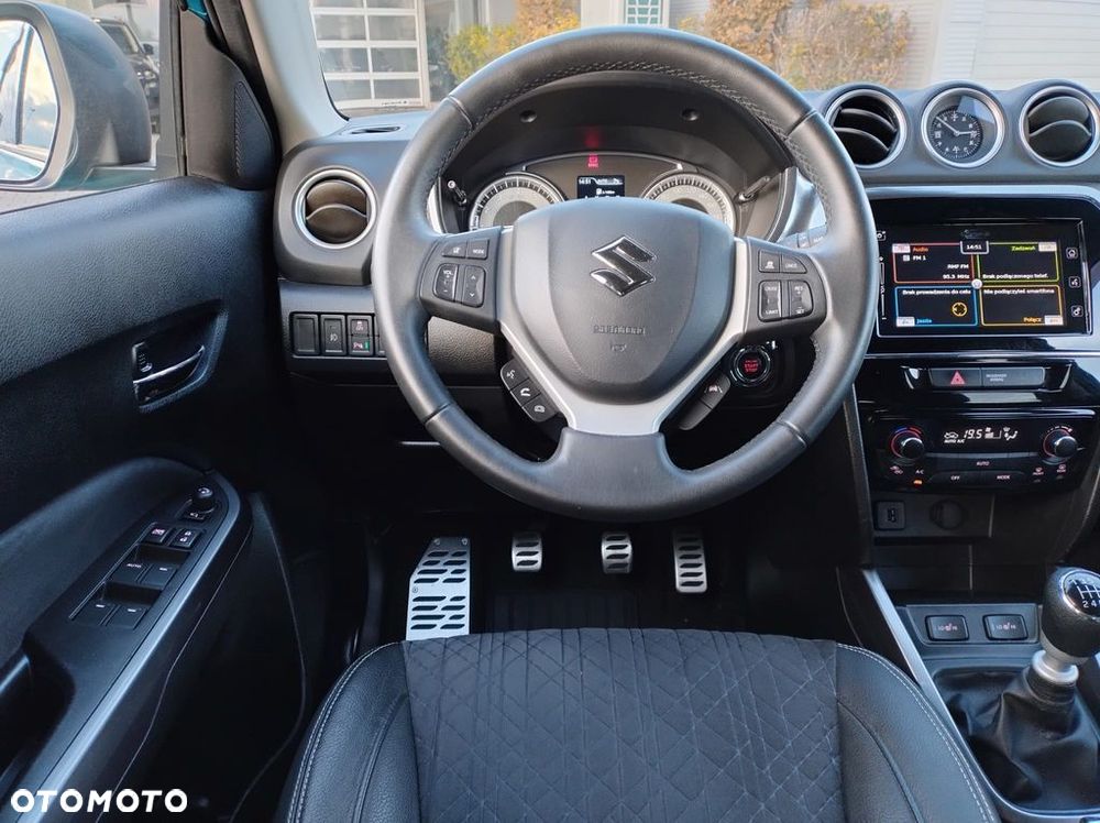 Suzuki Vitara 1.4 Boosterjet Elegance 4WD - 21