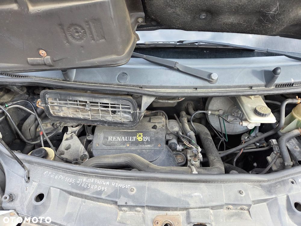 Renault Trafic - 12