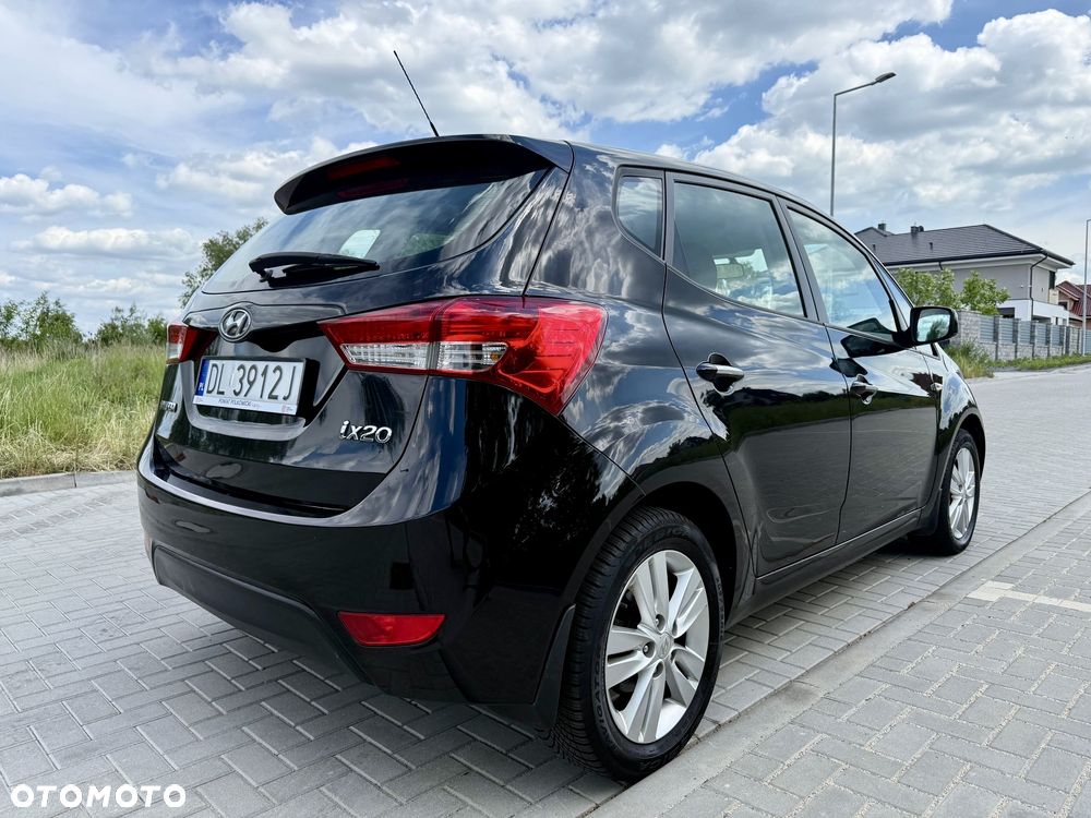 Hyundai ix20 - 11