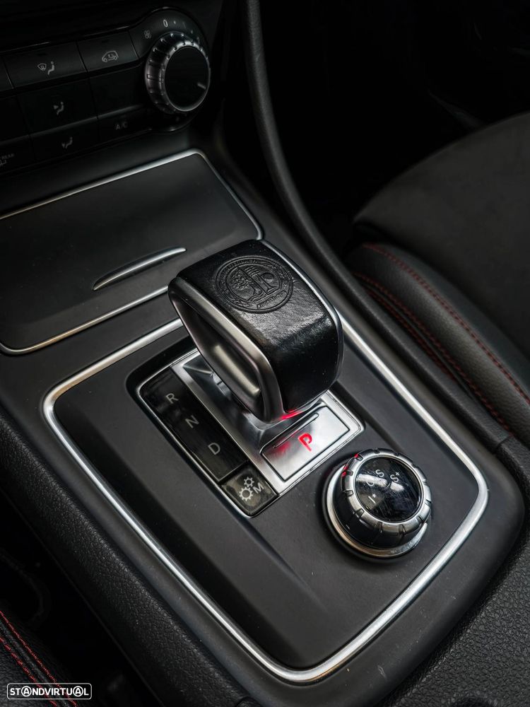 Mercedes-Benz CLA 45 AMG Shooting Brake 4-Matic - 12