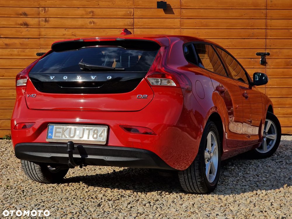 Volvo V40 D2 R-Design - 14