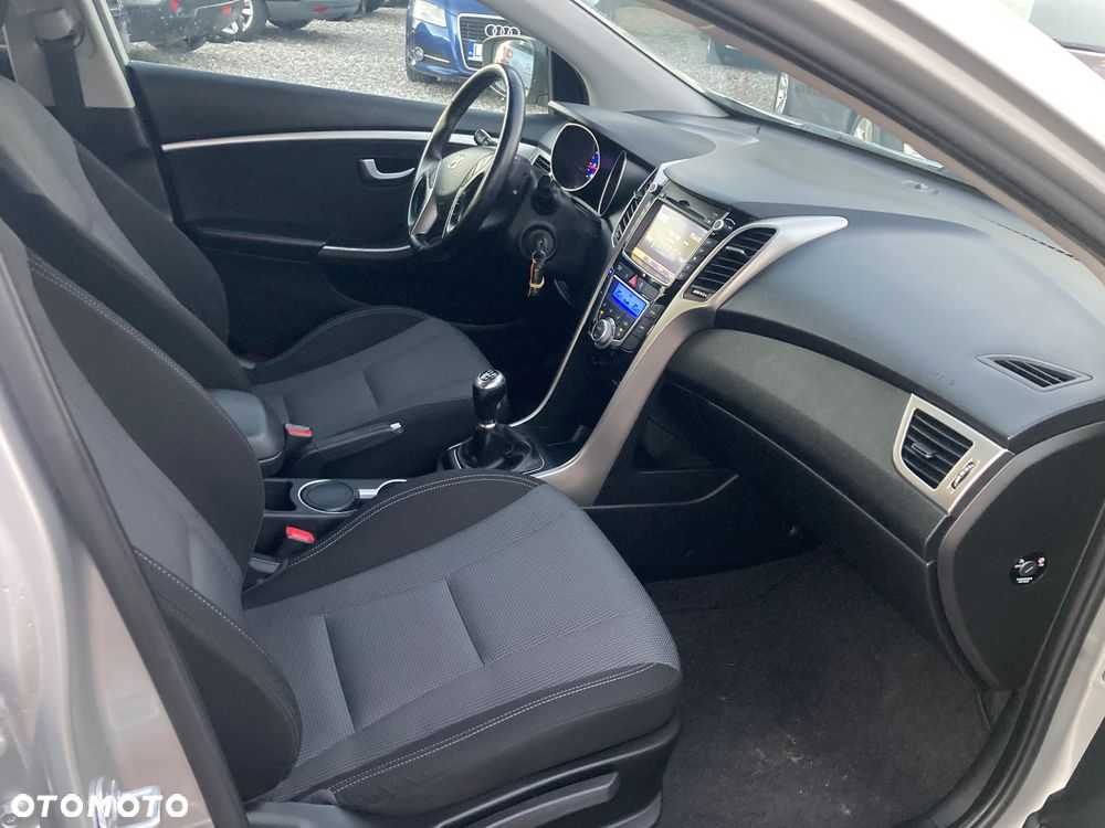 Hyundai i30 1.6 GDI BlueDrive Classic - 11