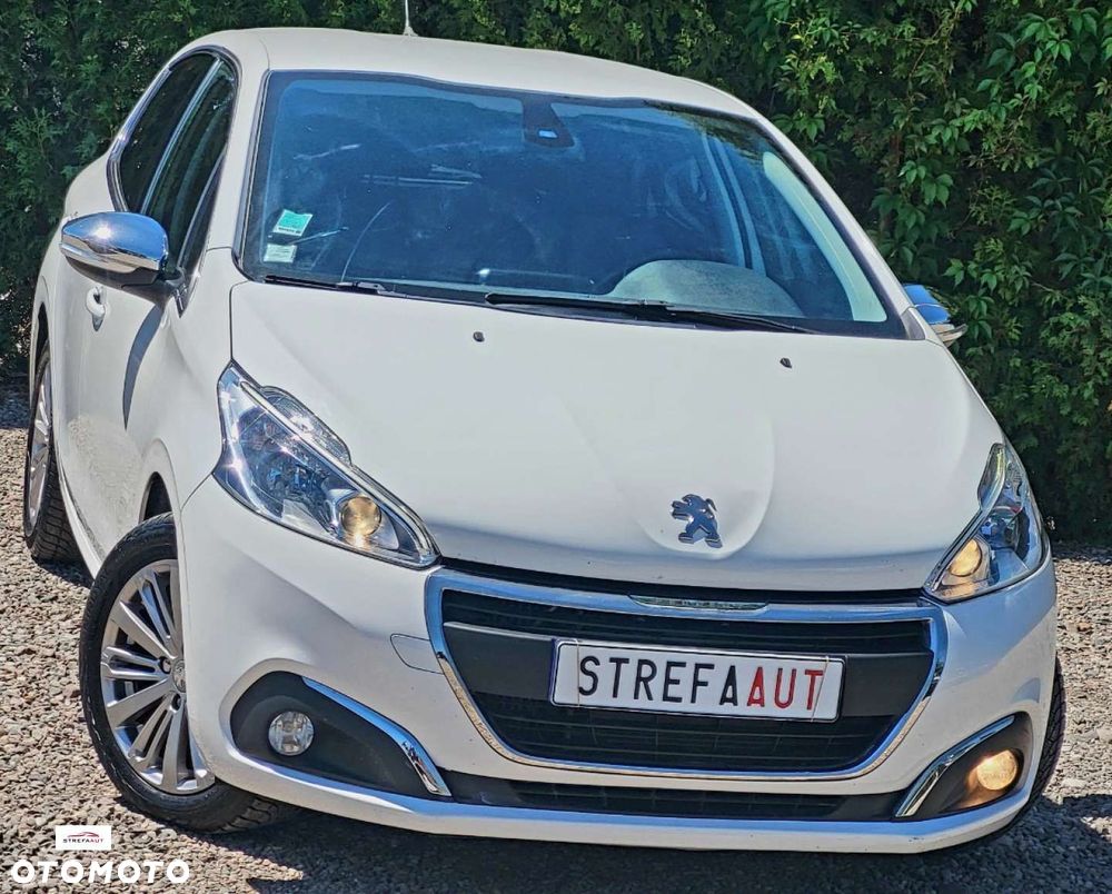 Peugeot 208 - 3