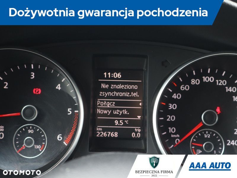 Volkswagen Golf - 11