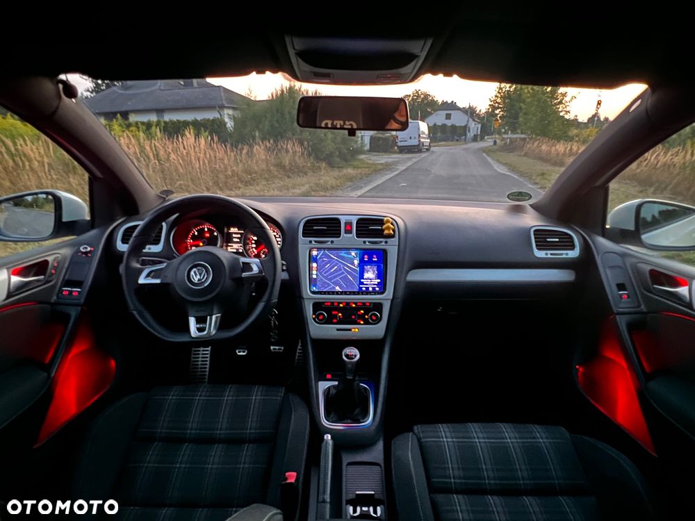 Volkswagen Golf 2.0 TDI GTD - 5