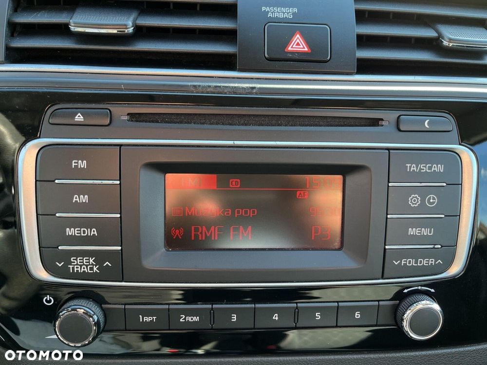 Kia Rio - 25