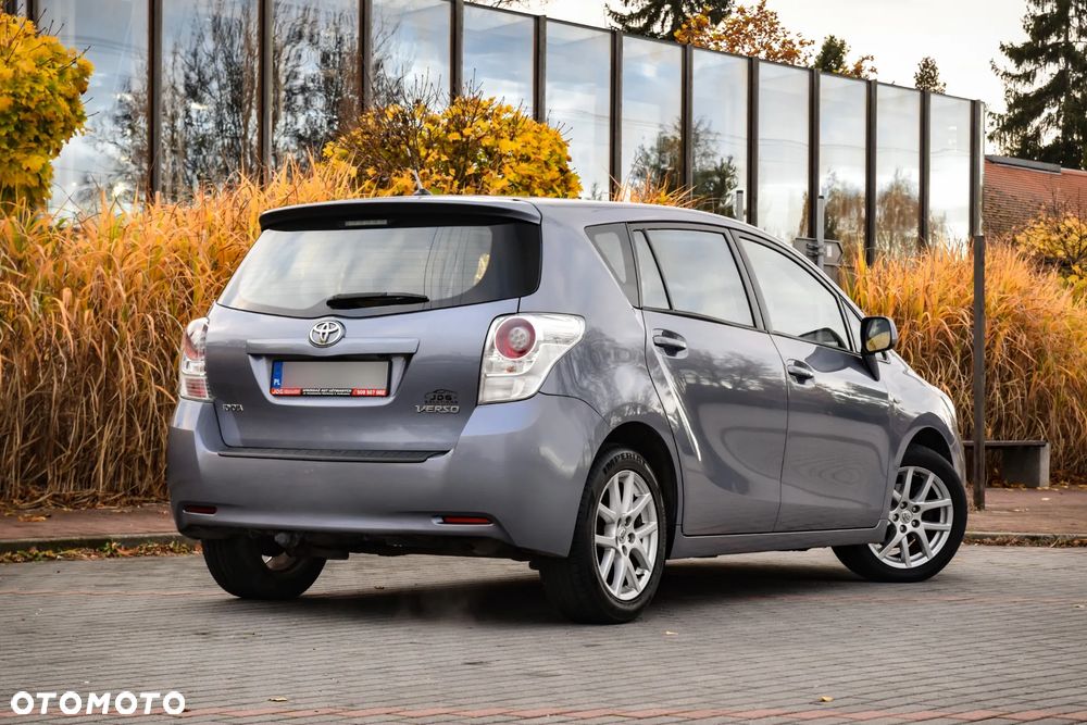 Toyota Verso 1.8 Sol 7os - 3