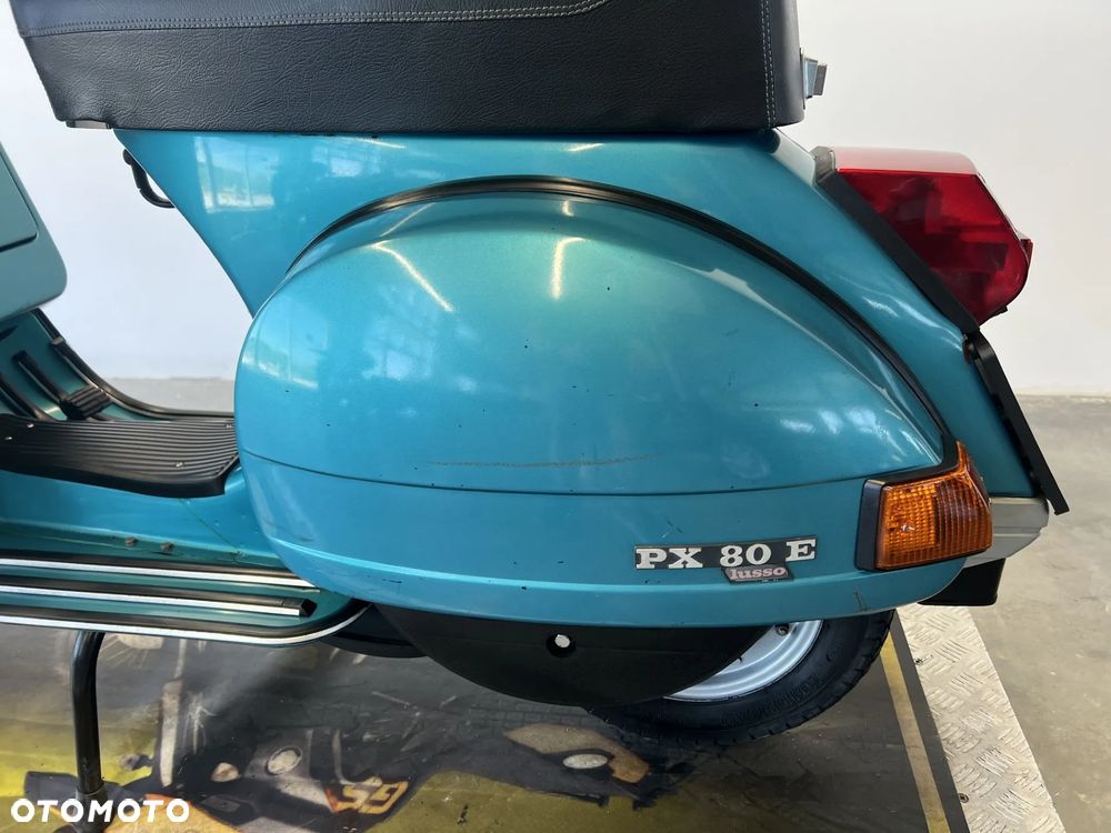 Piaggio Vespa - 16