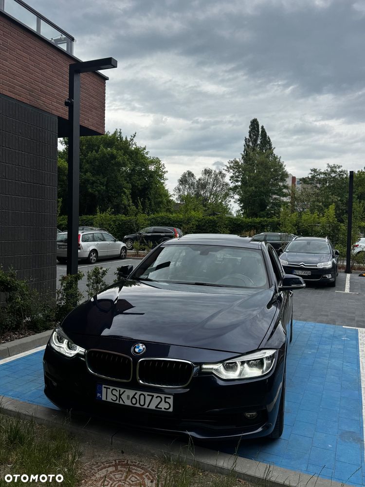 BMW Seria 3 330i xDrive Sport Line - 3