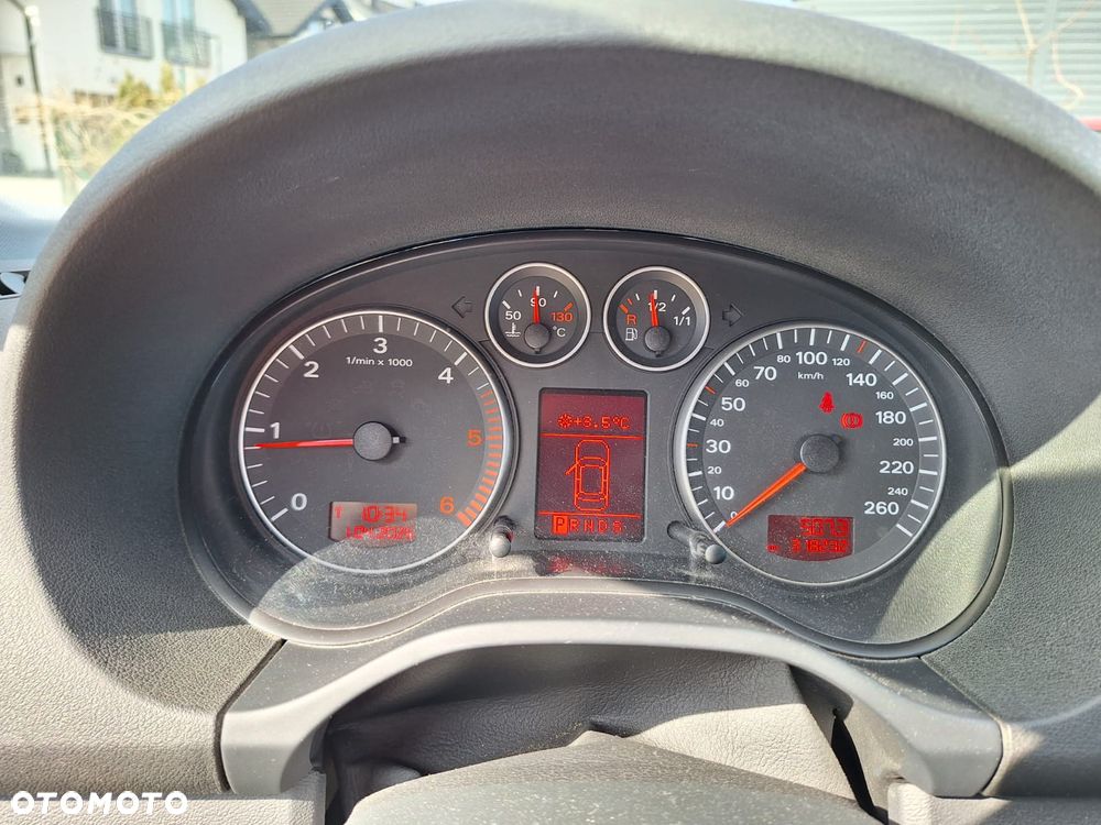 Audi A3 3-drzwiowe 2.0 TDI DSG Attraction - 7