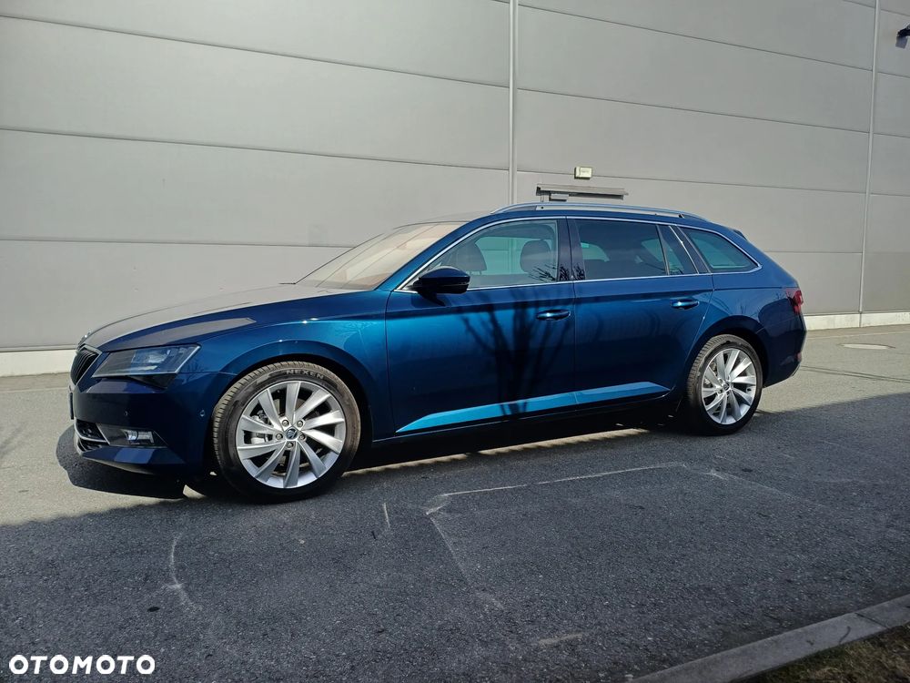 Skoda Superb 2.0 TDI Style DSG - 2