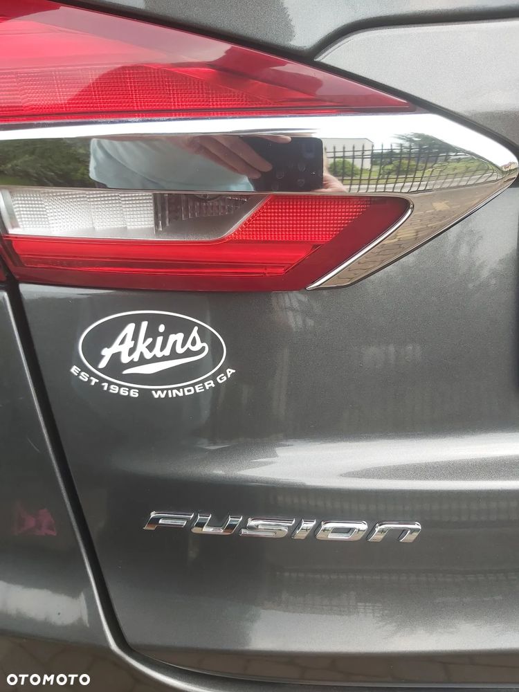 Ford Fusion - 25