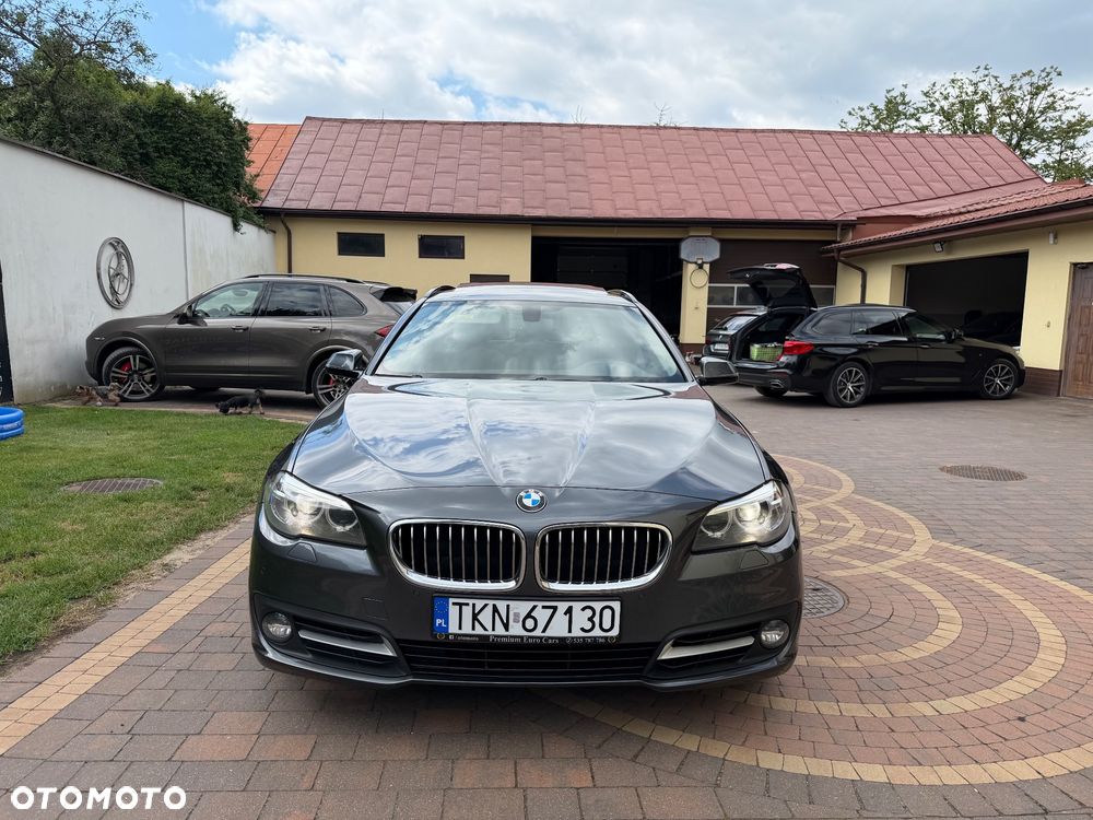 BMW Seria 5 525d Luxury Line - 11