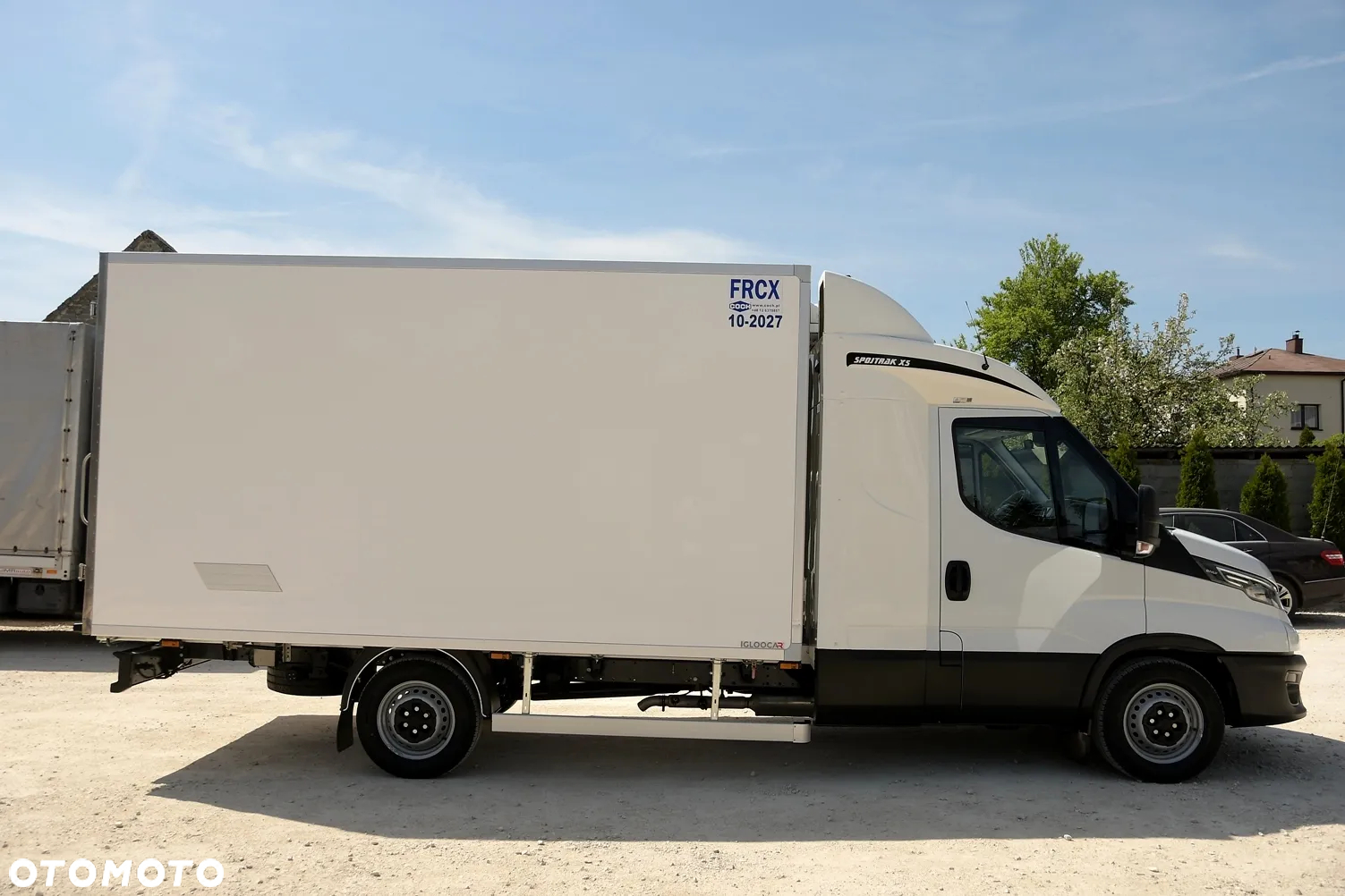 Iveco DAILY 35-180 HiMATIC Mroźnia +25/-25 * 7 PALET * THERMO KING V300 MAX * Salon PL - 10