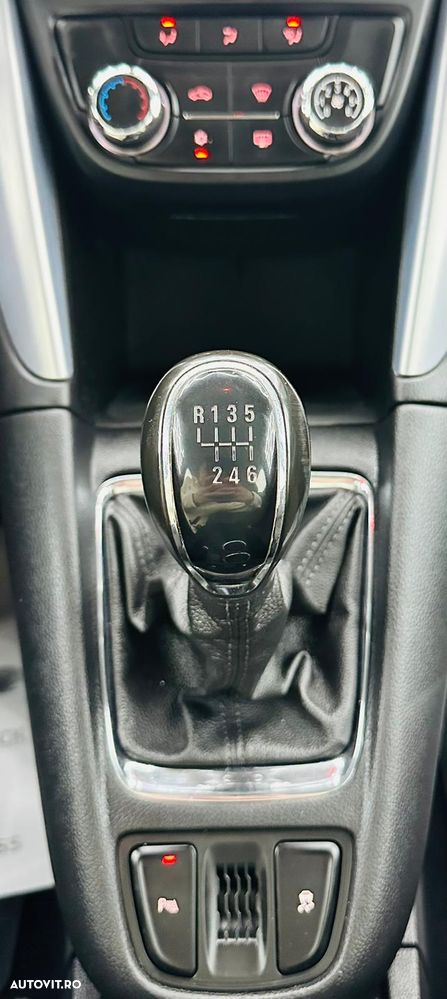 Opel Zafira Tourer 2.0 CDTI ECOFLEX Start/Stop Active - 25