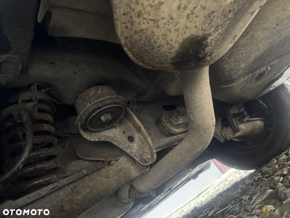 Mercedes-Benz W124 (1984-1993) - 28