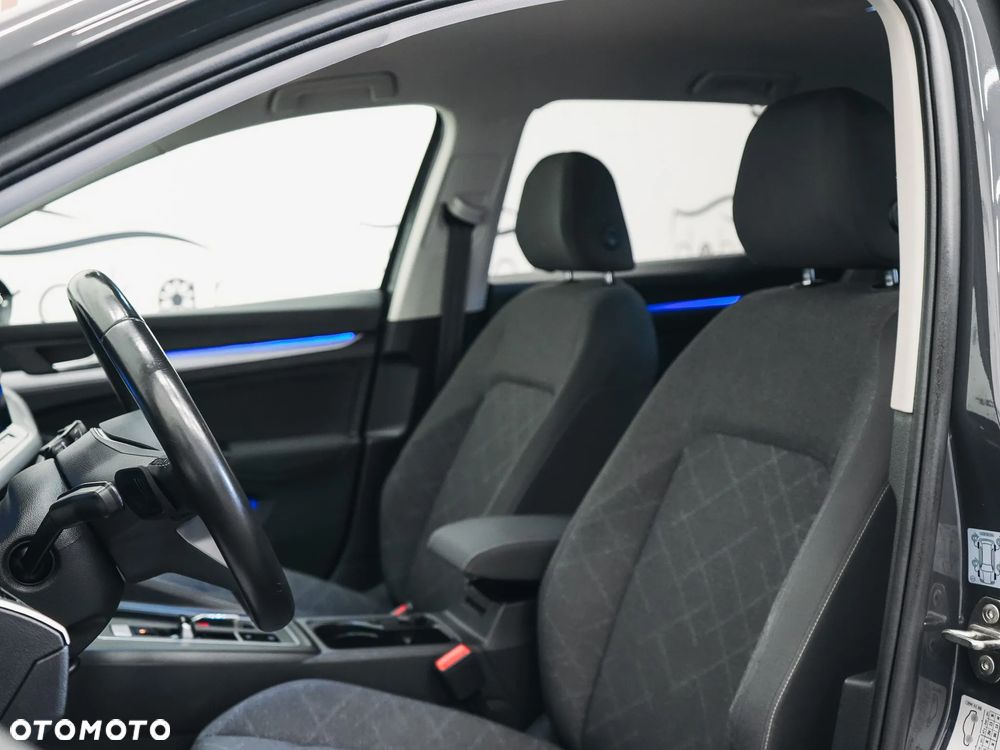 Volkswagen Golf - 15