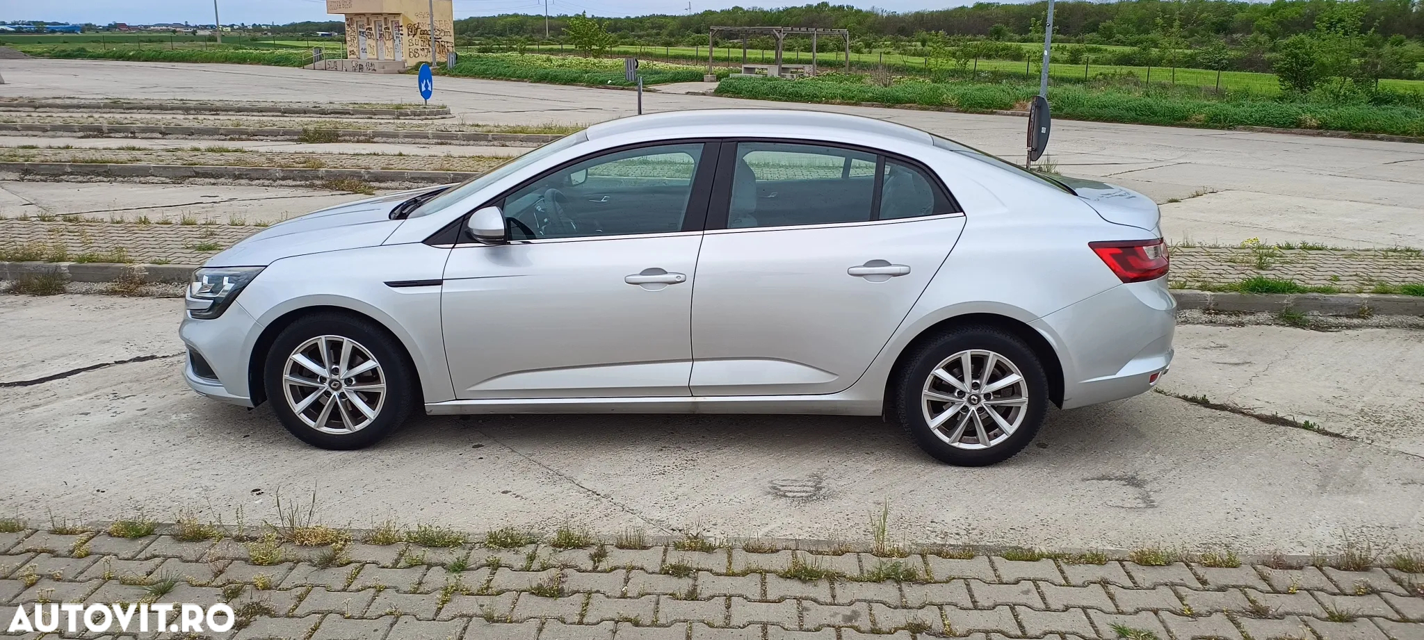 Renault Megane Energy dCi EDC Zen - 2