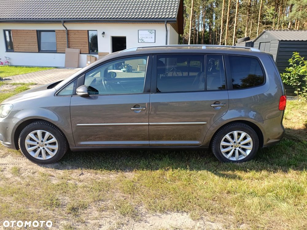 Volkswagen Touran 1.4 TSI Comfortline DSG - 4