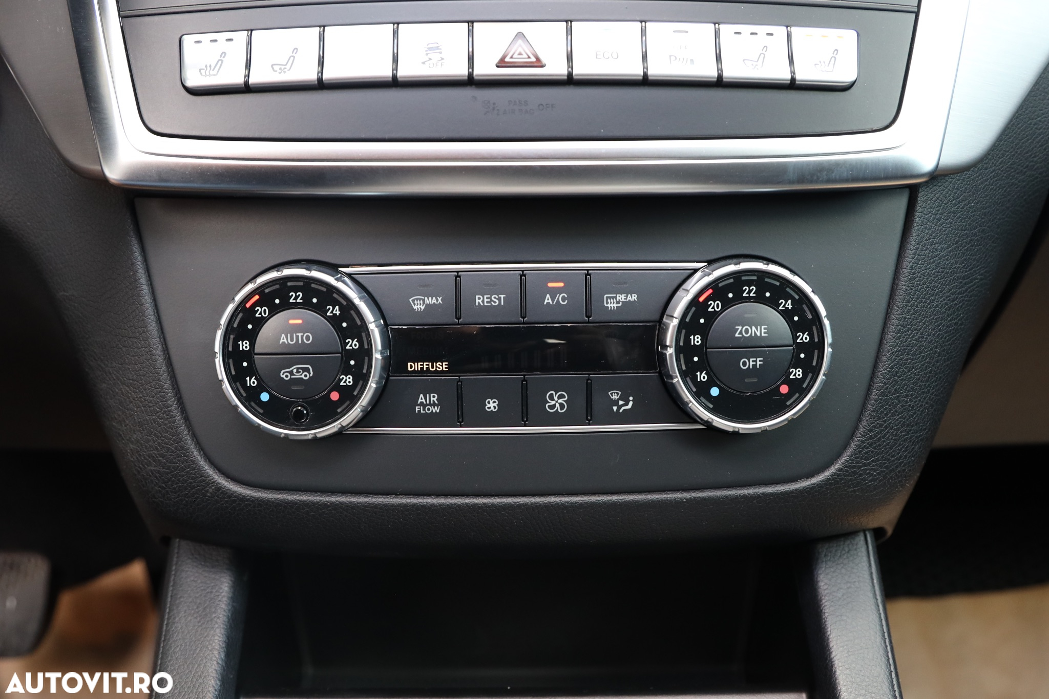 Mercedes-Benz GL 350 BlueTEC 4Matic 7G-TRONIC - 29