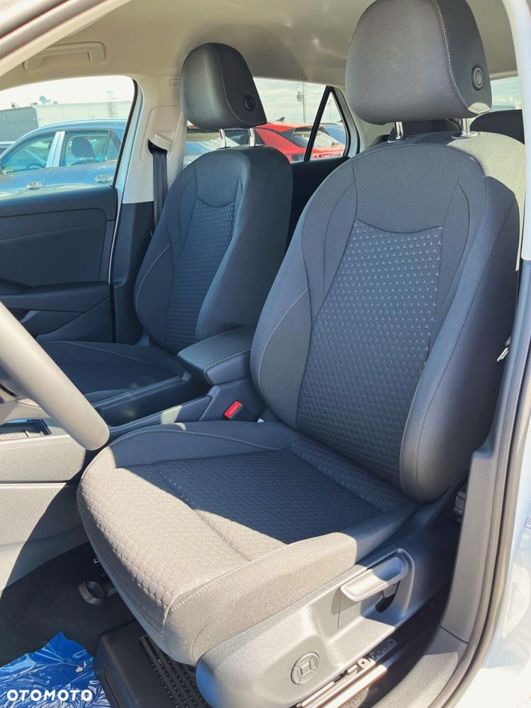 Volkswagen T-Roc 1.5 eTSI Life DSG - 9
