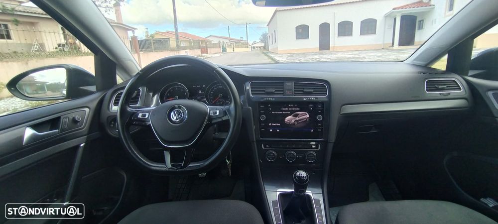 VW Golf 1.0 TSI Confortline - 4