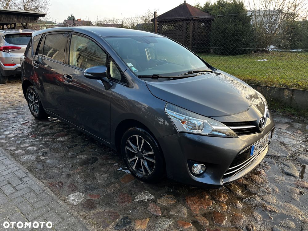 Toyota Verso 1.6 D-4D 5-Sitzer Start/Stop Executive - 2