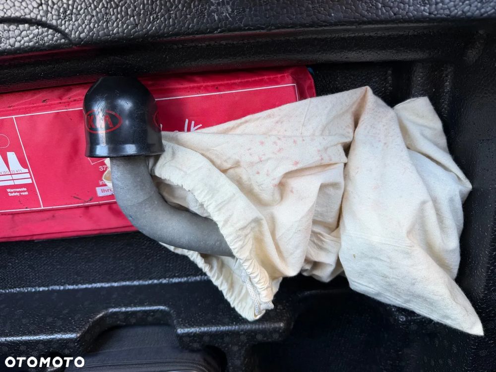 Kia Sportage 2,0 CRDI AWD GT Line - 33