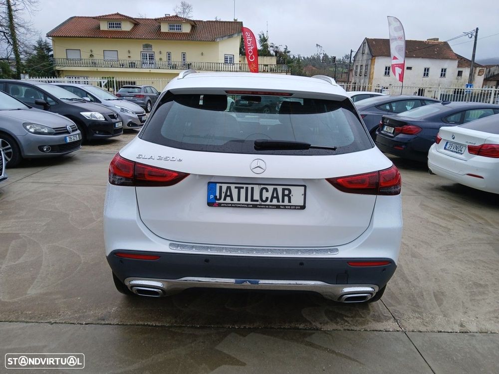 Mercedes-Benz GLA 250 e 8G-DCT - 6