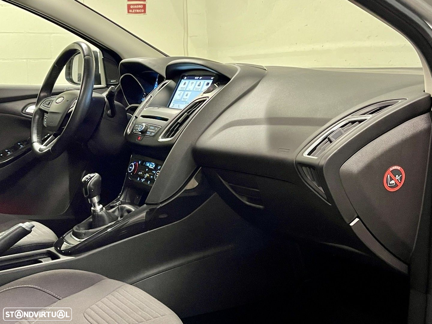 Ford Focus SW 1.5 TDCi Titanium - 26