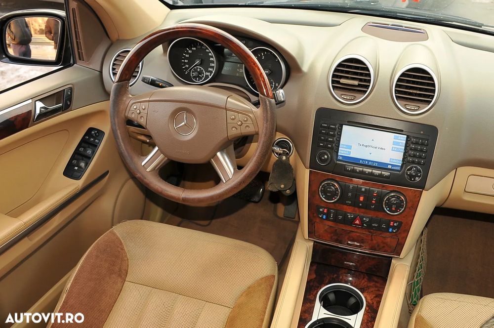 Mercedes-Benz ML - 8