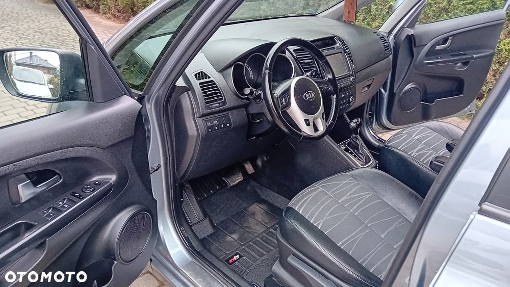 Kia Venga 1.6 Business Line - 25