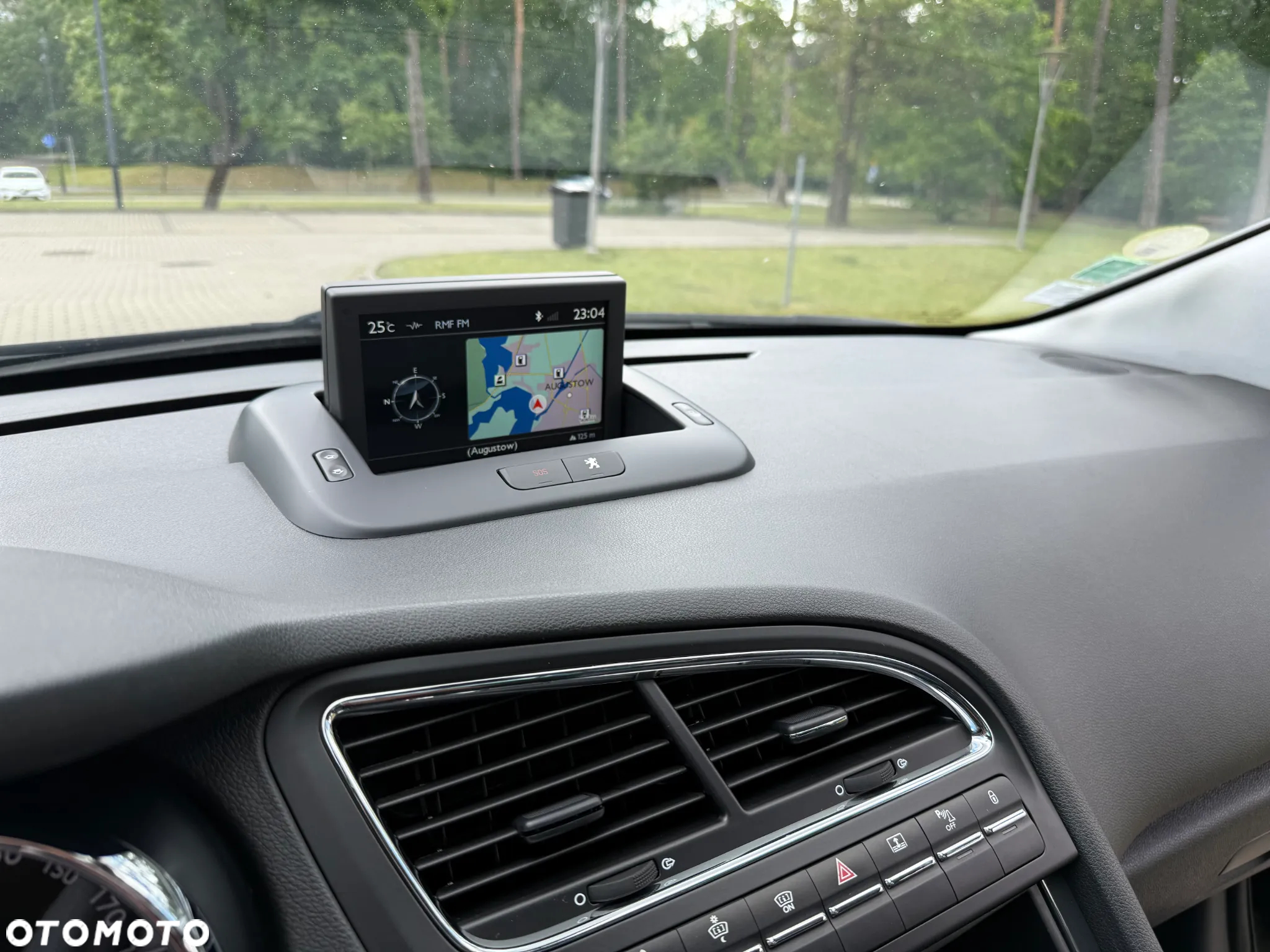 Peugeot 5008 BlueHDI 150 Active Business-Paket - 29