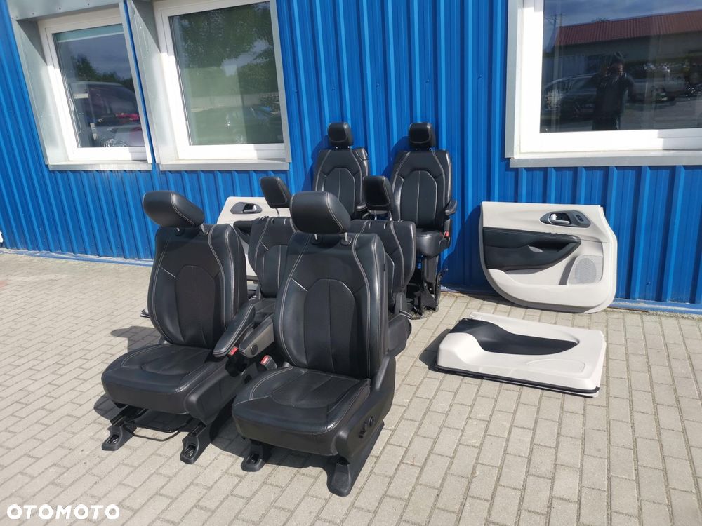 CHRYSLER PACIFICA II LIFT KOMPLET FOTELI BOCZKI 7 OSÓB - 2