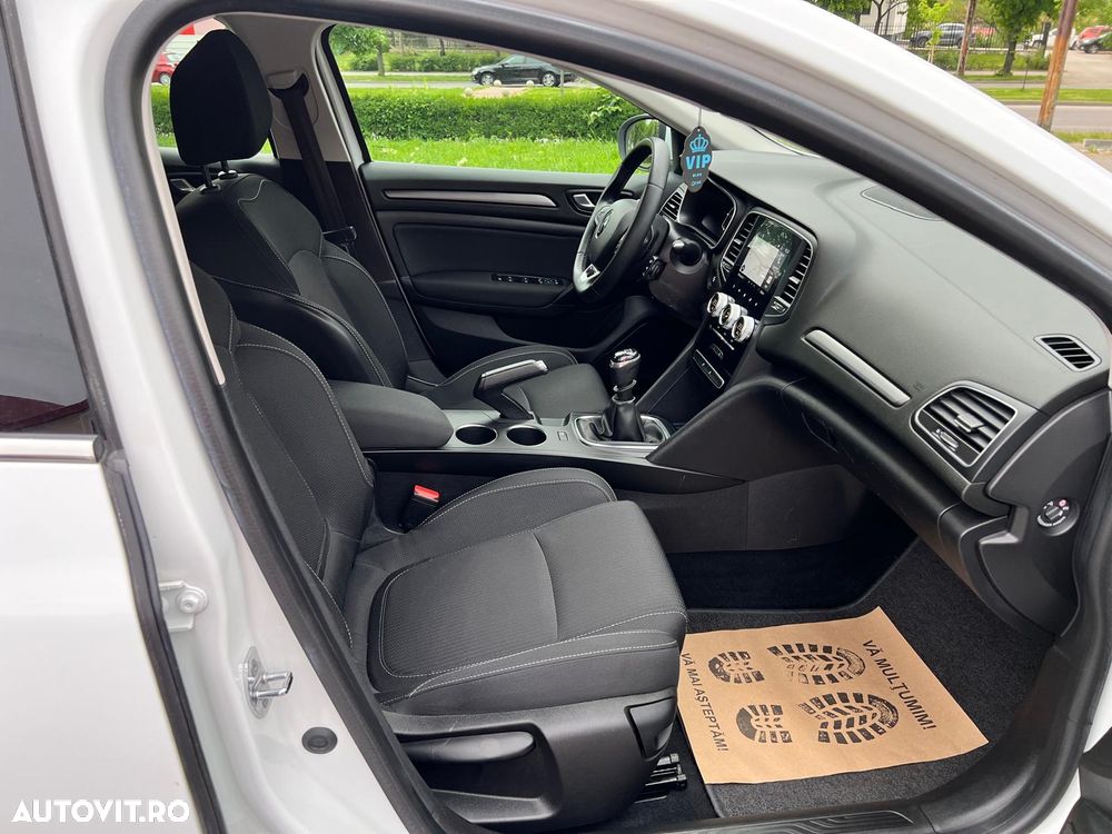 Renault Megane Blue dCi 116 Intens - 13