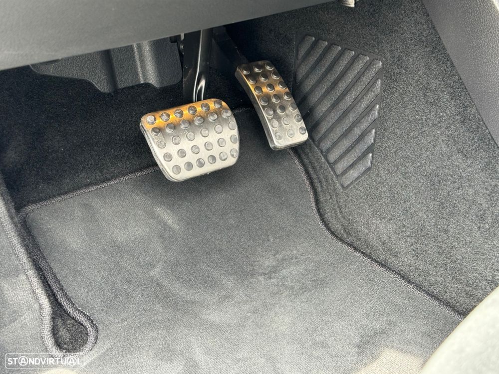 Mercedes-Benz A 200 AMG Line Aut. - 28