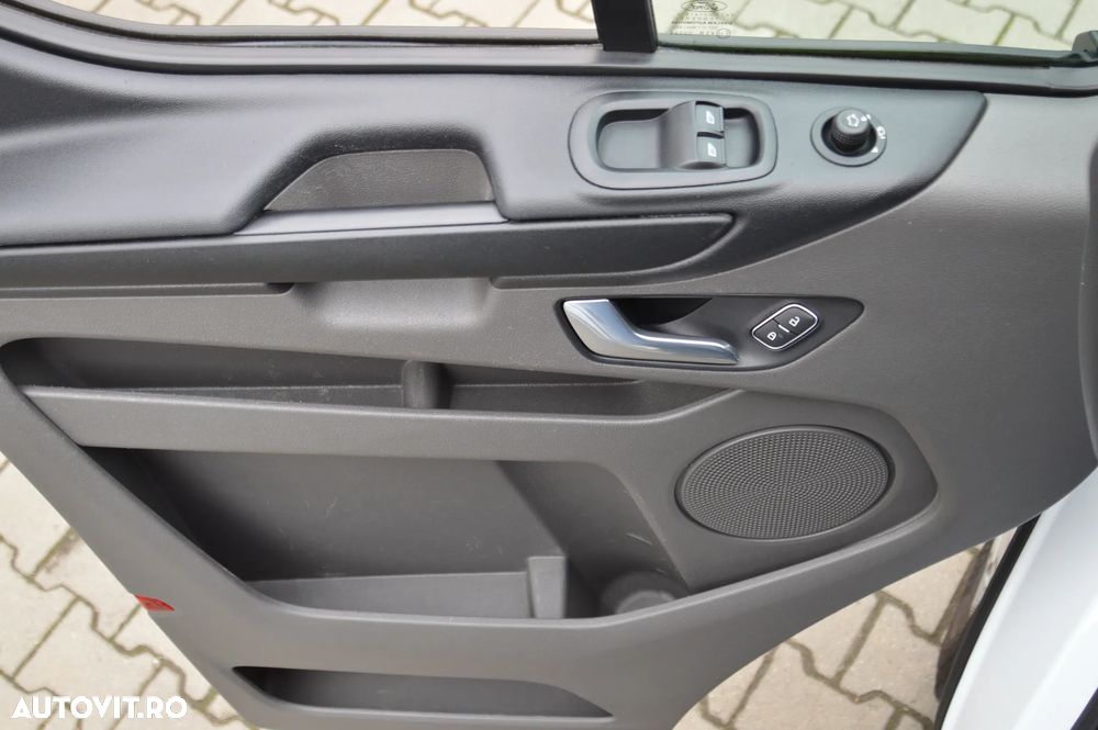 Ford Transit Custom Kombi 320 2.0 EcoBlue 105 CP L1H1 Trend - 34