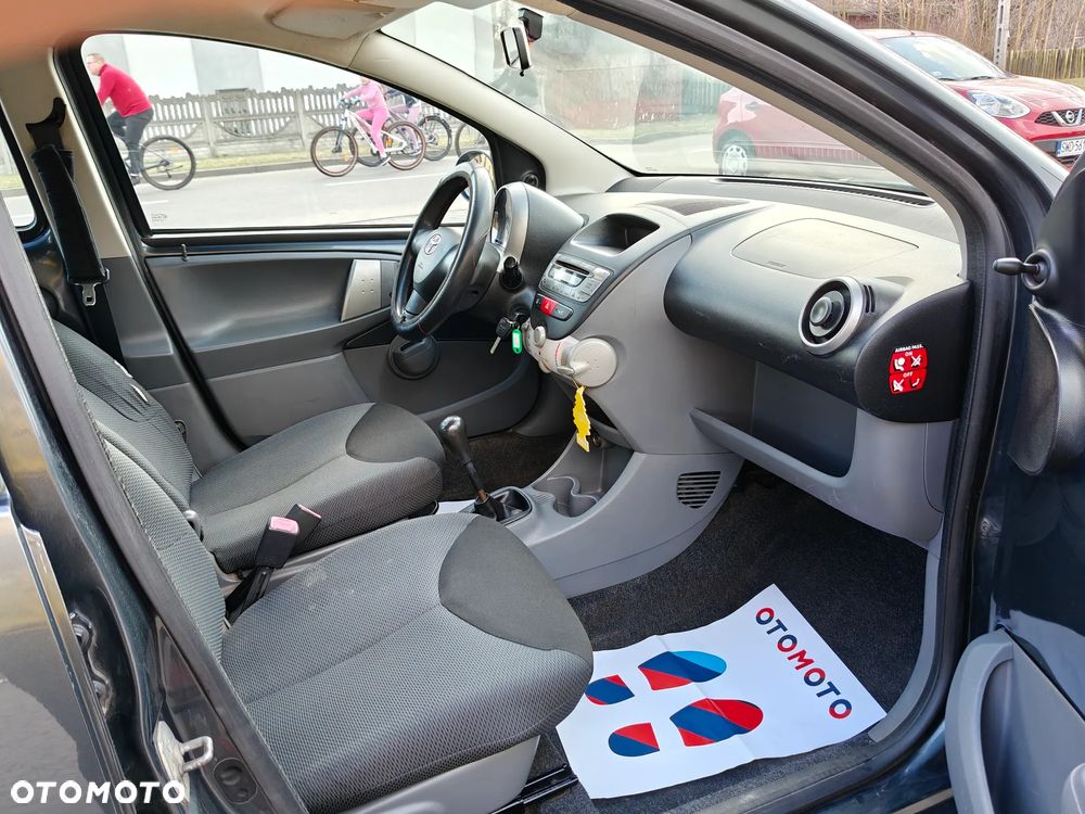 Toyota Aygo Cool - 12
