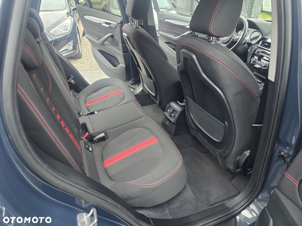 BMW X1 xDrive20d Sport Line - 17