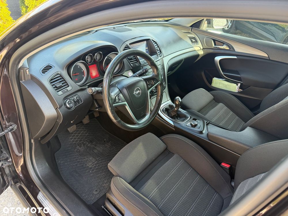 Opel Insignia - 17