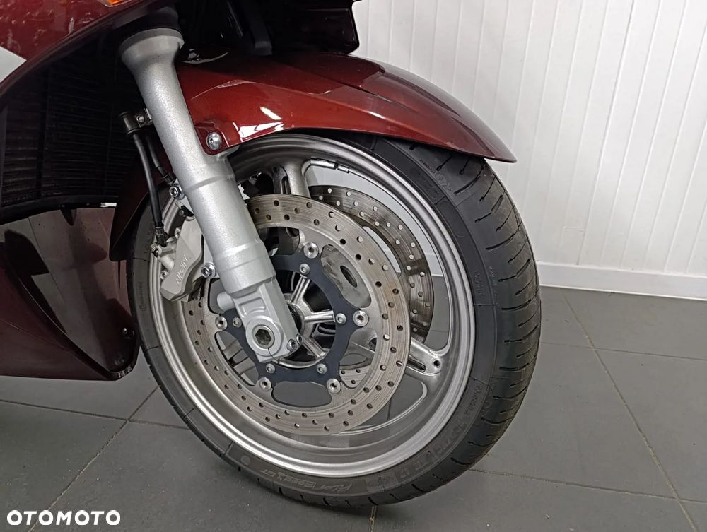 Yamaha FJR - 5