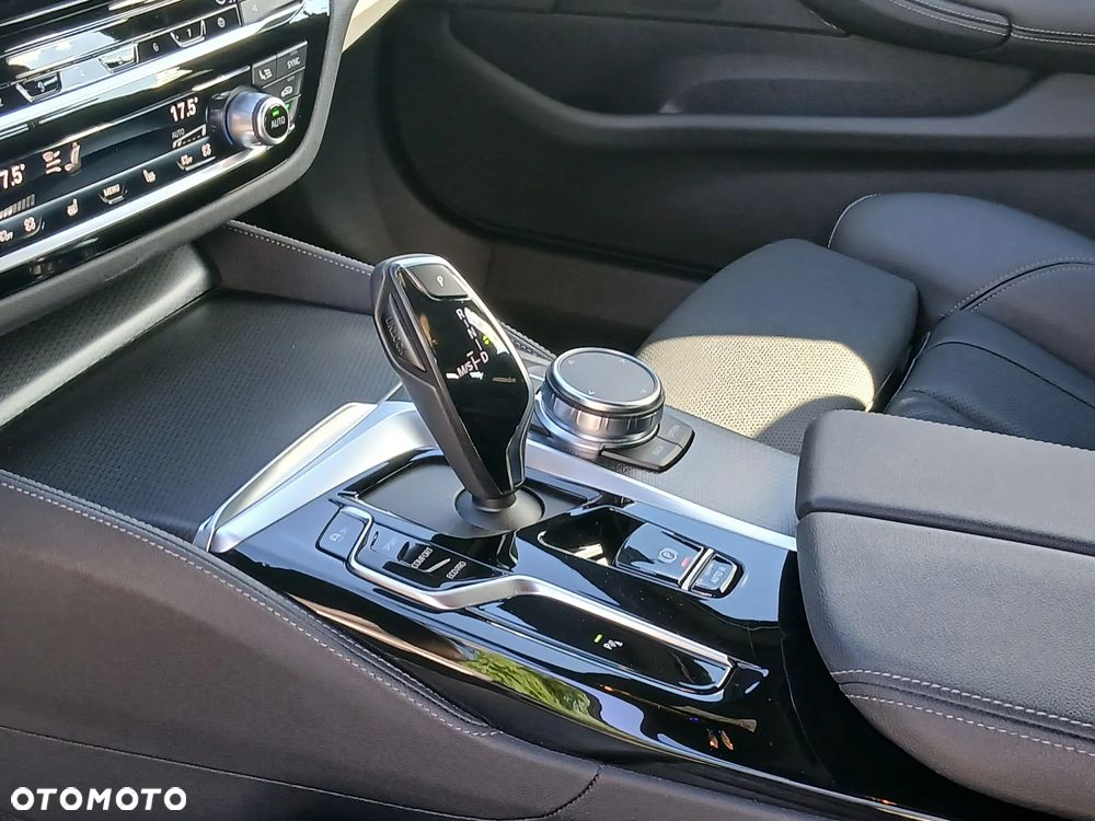 BMW Seria 5 - 16