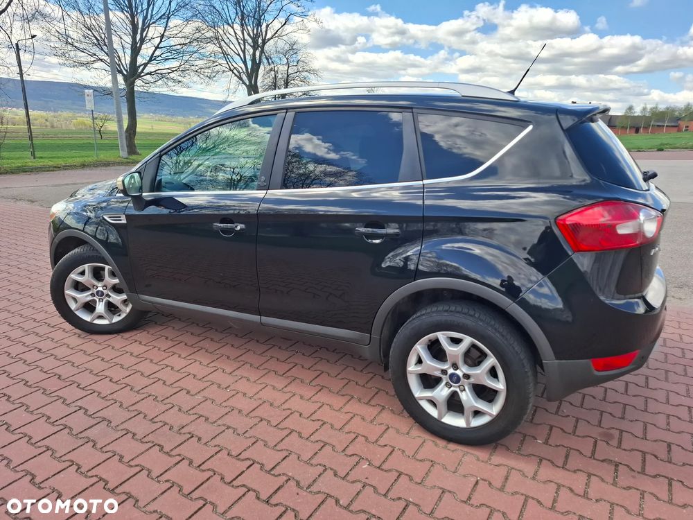 Ford Kuga 2.0 TDCi 4x4 Titanium - 37