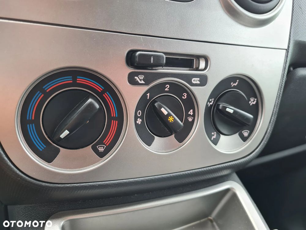 Fiat Qubo - 21