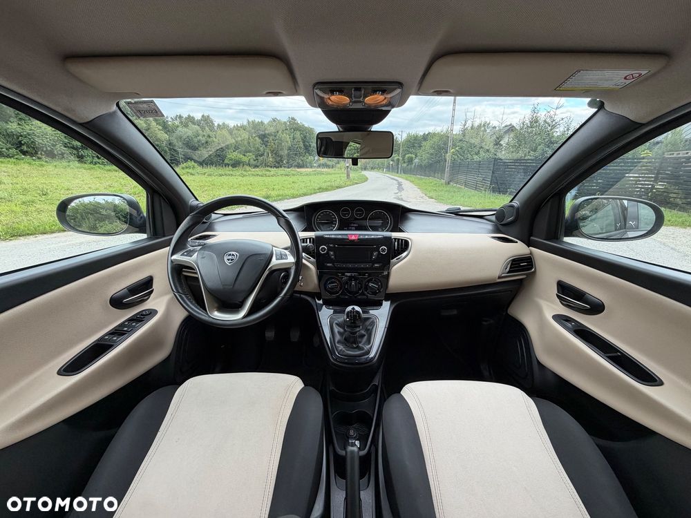 Lancia Ypsilon 1.2 8V Elefantino S&S - 24