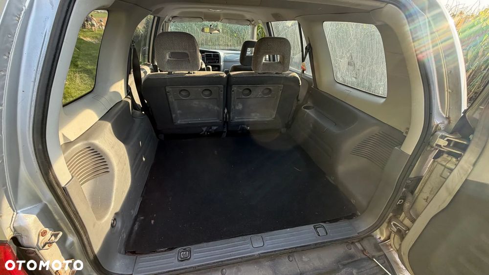 Suzuki Grand Vitara 2.7 V6 - 8